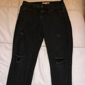 Black skinny jeans